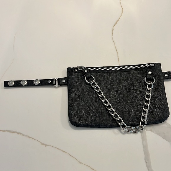 Michael Kors Vegan Leather Signature Waist pack/belt bag/worn XBody with chain - Picture 12 of 12